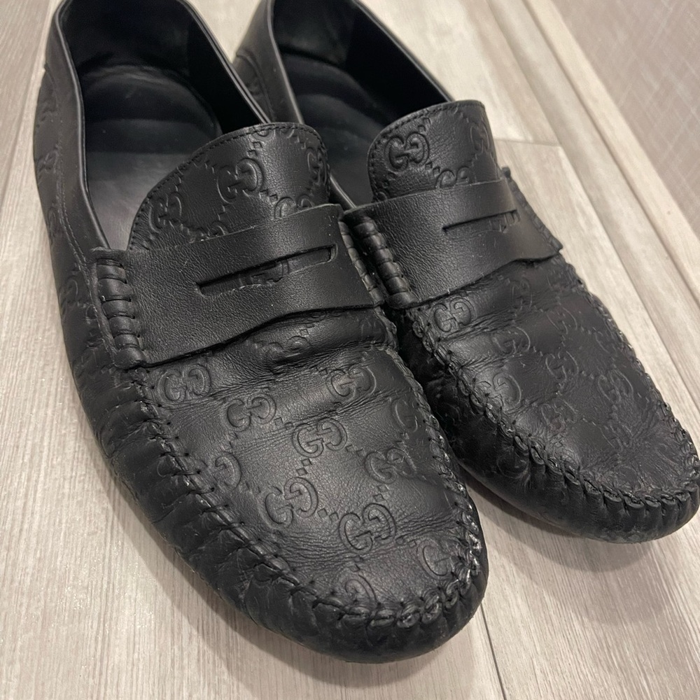 Authentic mens Guccis loafers